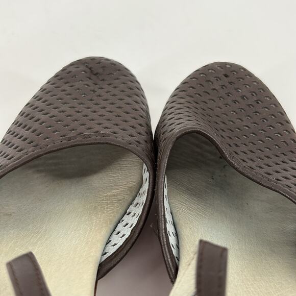 Eric Michael Womens Brown Platform Clogs Ankle Strap Laser Cut Leather Size 39 - Picture 14 of 15